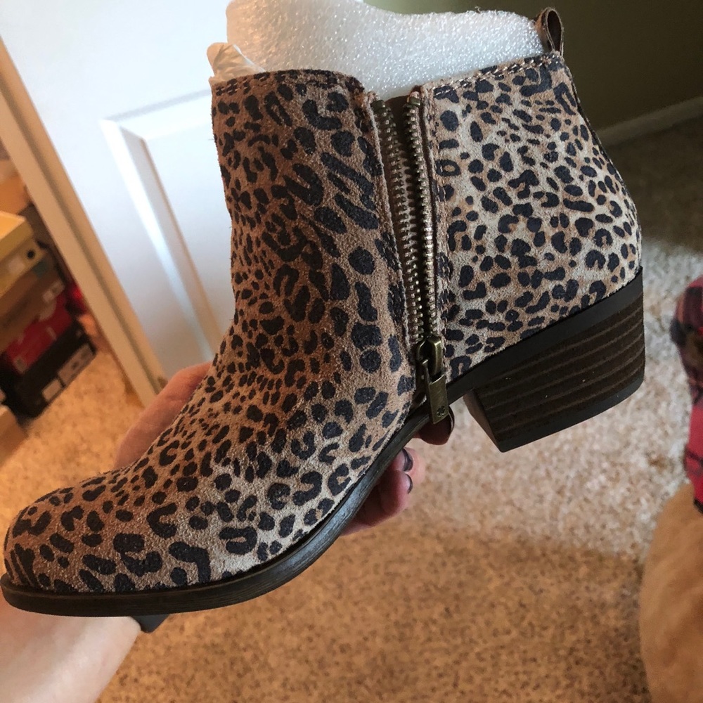 NIB Lucky Brand booties, cheetah print, size 6.5
